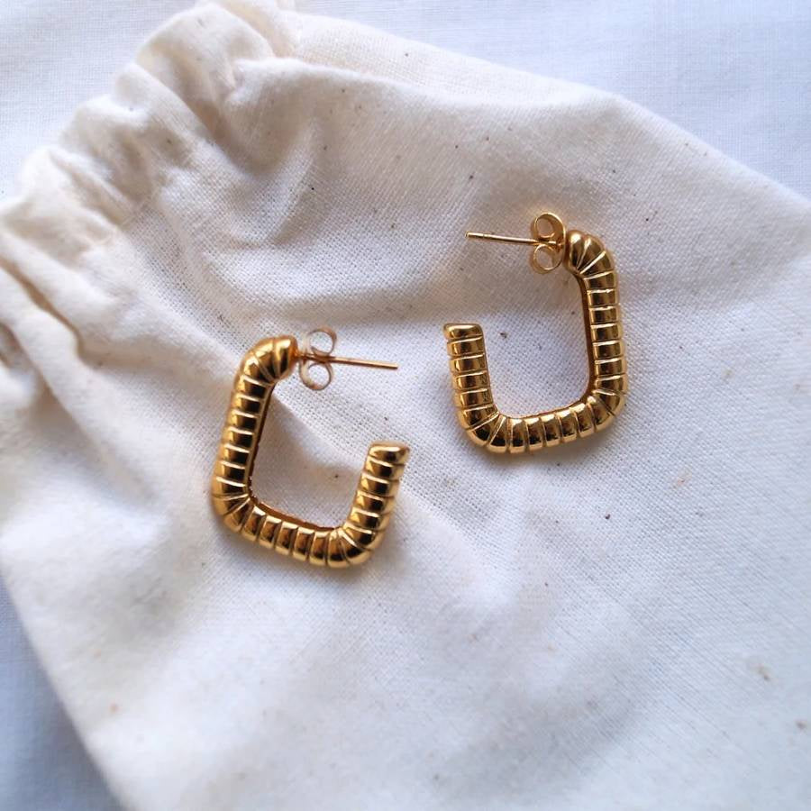 Anna Loop Earrings